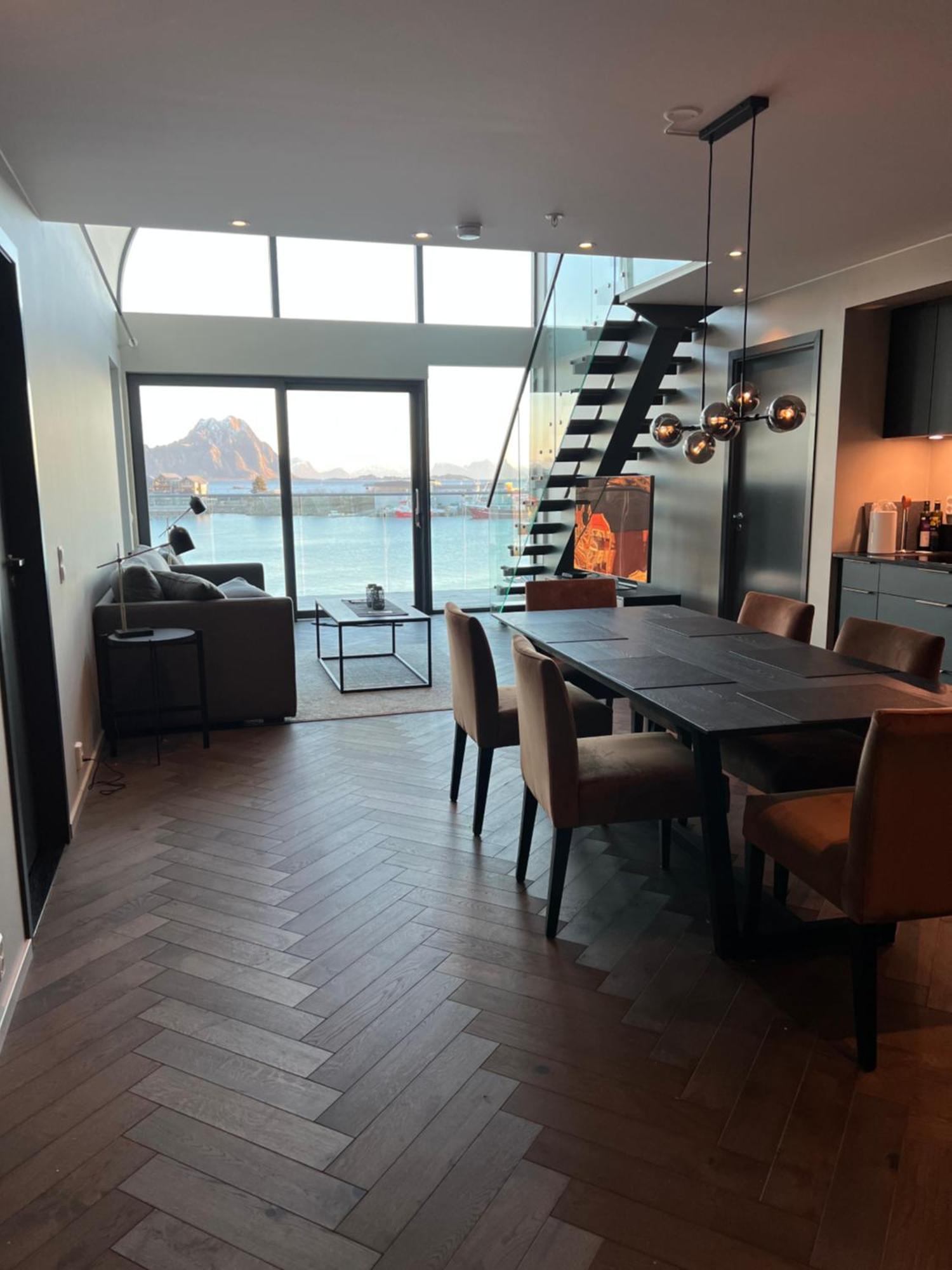 Lofoten Suiteapartments Svolvær Exteriör bild
